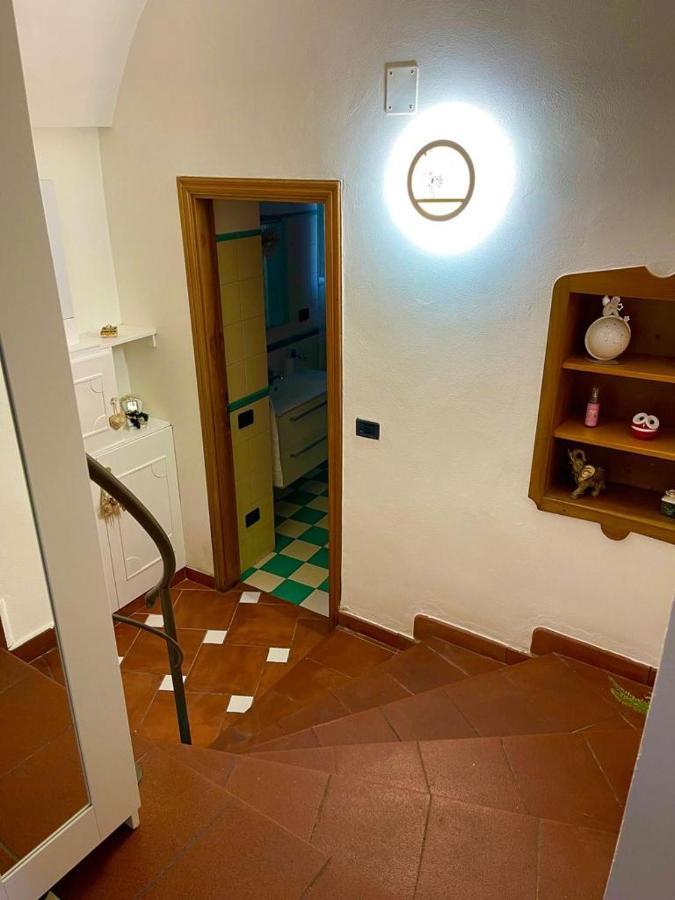 Ferienwohnung Holiday House Il Castello Di Anna Vietri Exterior foto