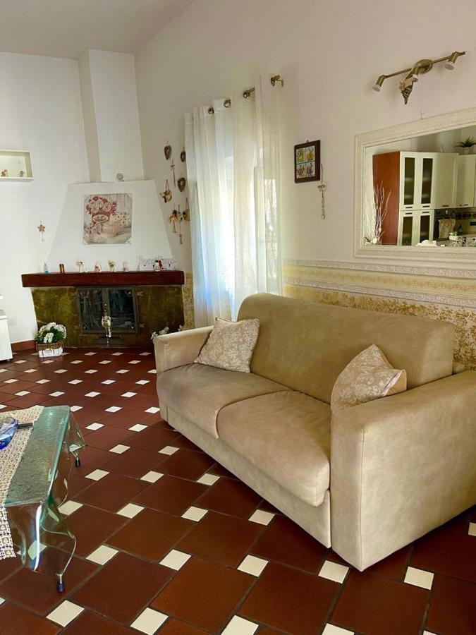 Ferienwohnung Holiday House Il Castello Di Anna Vietri Exterior foto